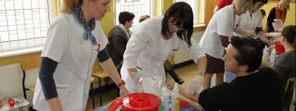 Akcja ,,Pom&oacute;ż Ani i Innym"