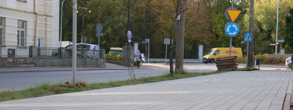 Miasto remontuje chodnik na ul. Poniatowskiego