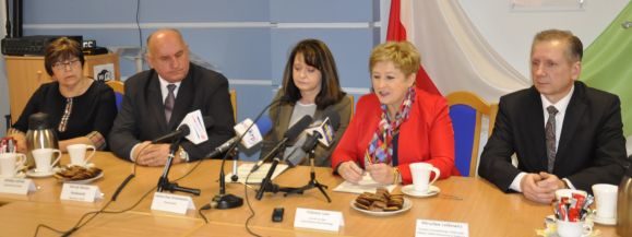 5,5 mln złotych dla gminy, 1,5 &ndash; dla szpitala