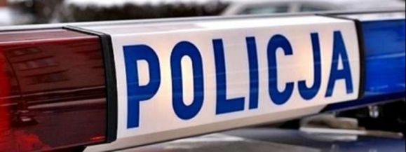 Z 4 piętra wypadło 3 &ndash; letnie dziecko