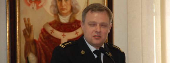 Trawy i zarośla sprzymierzeńcami ognia