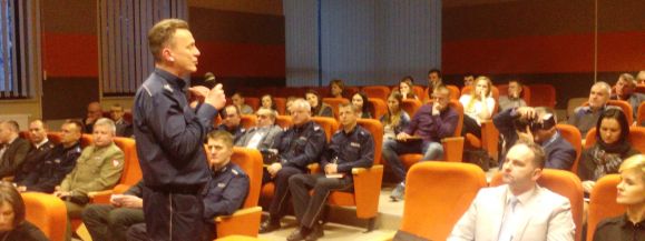 Galeria siedliskiem zagrożeń dla młodzieży?