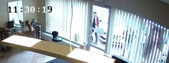 KOMUNIKAT &ndash; rozpoznaj sprawc&oacute;w kradzieży (film)