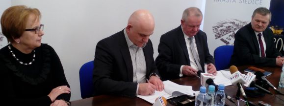 Miasto podpisuje umowę z Orange