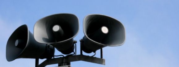 Ćwiczenia sił zbrojnych - syreny alarmowe w jednostce wojskowej