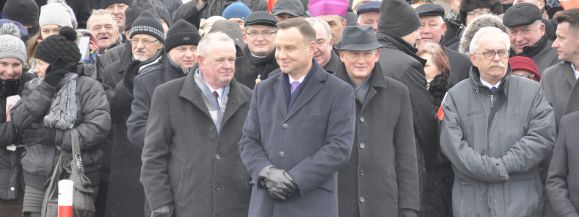 Siedlce zaśpiewały o Dudzie w TVN24