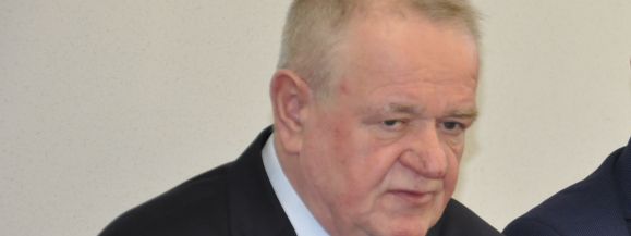 Radni obniżyli prezydentowi Wojciechowi Kudelskiemu pensję