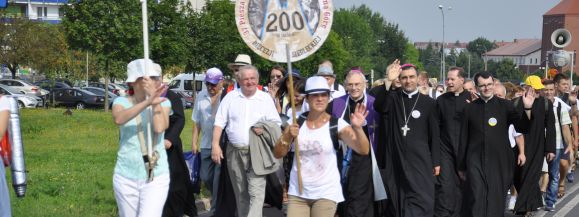 37.Piesza Pielgrzymka Podlaska na Jasną G&oacute;rę wyruszyła z Siedlec (zdjęcia)