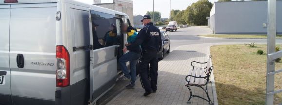 Zatrzymano dilera dopalaczy ze Sk&oacute;rca