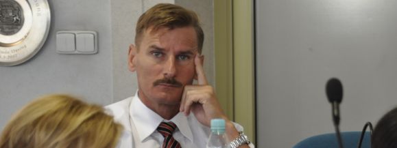 Pierwszy dzwonek już nie o &oacute;smej?