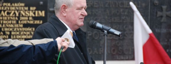 Prezydent miasta zachęca do wywieszenia flagi