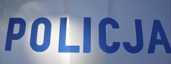 Uszkodził drzwi do Urzędu Gminy