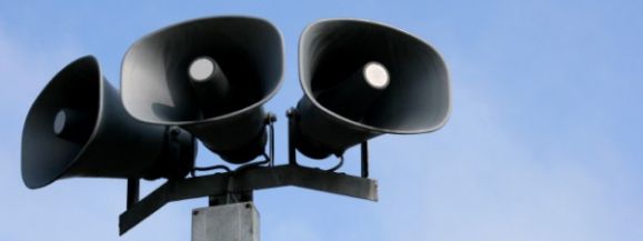 Ćwiczenia sił zbrojnych - syreny alarmowe w jednostce wojskowej