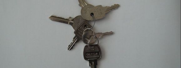 KOMUNIKAT – znaleziono klucze i pieniądze
