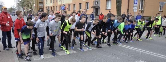 Biegnąc po pamięć. Wyniki i fotorelacja z biegów ulicznych