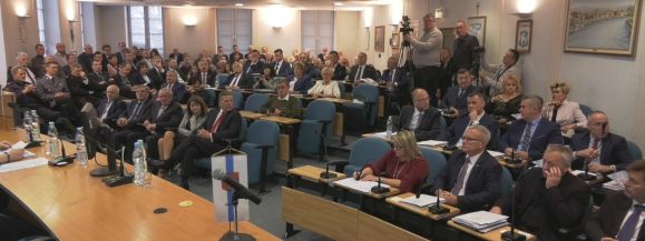 Pierwsza sesja radnych z Siedlec. Wybrali nowego przewodniczącego rady miejskiej